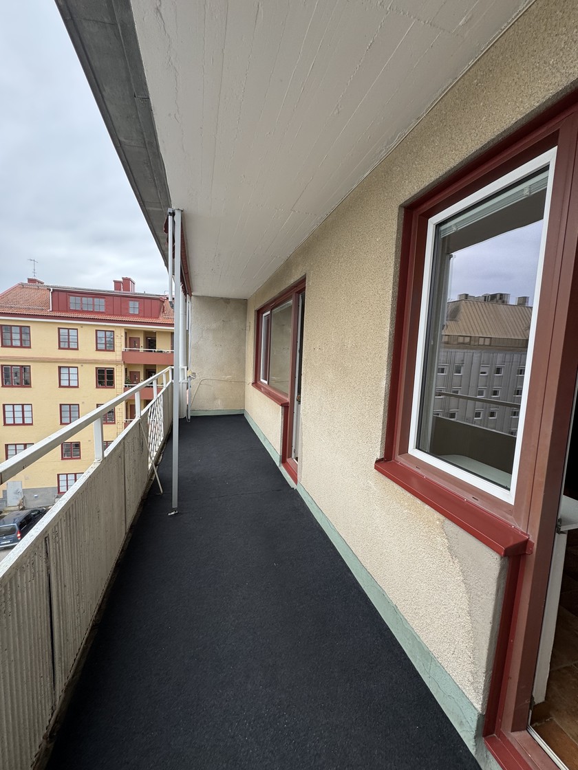 4 rok, Östra storgatan