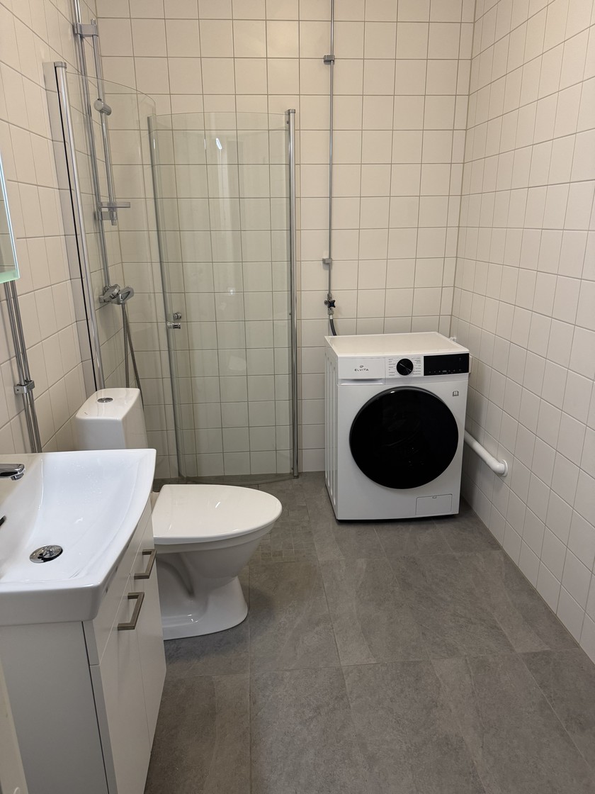 1 rok, Östra storgatan