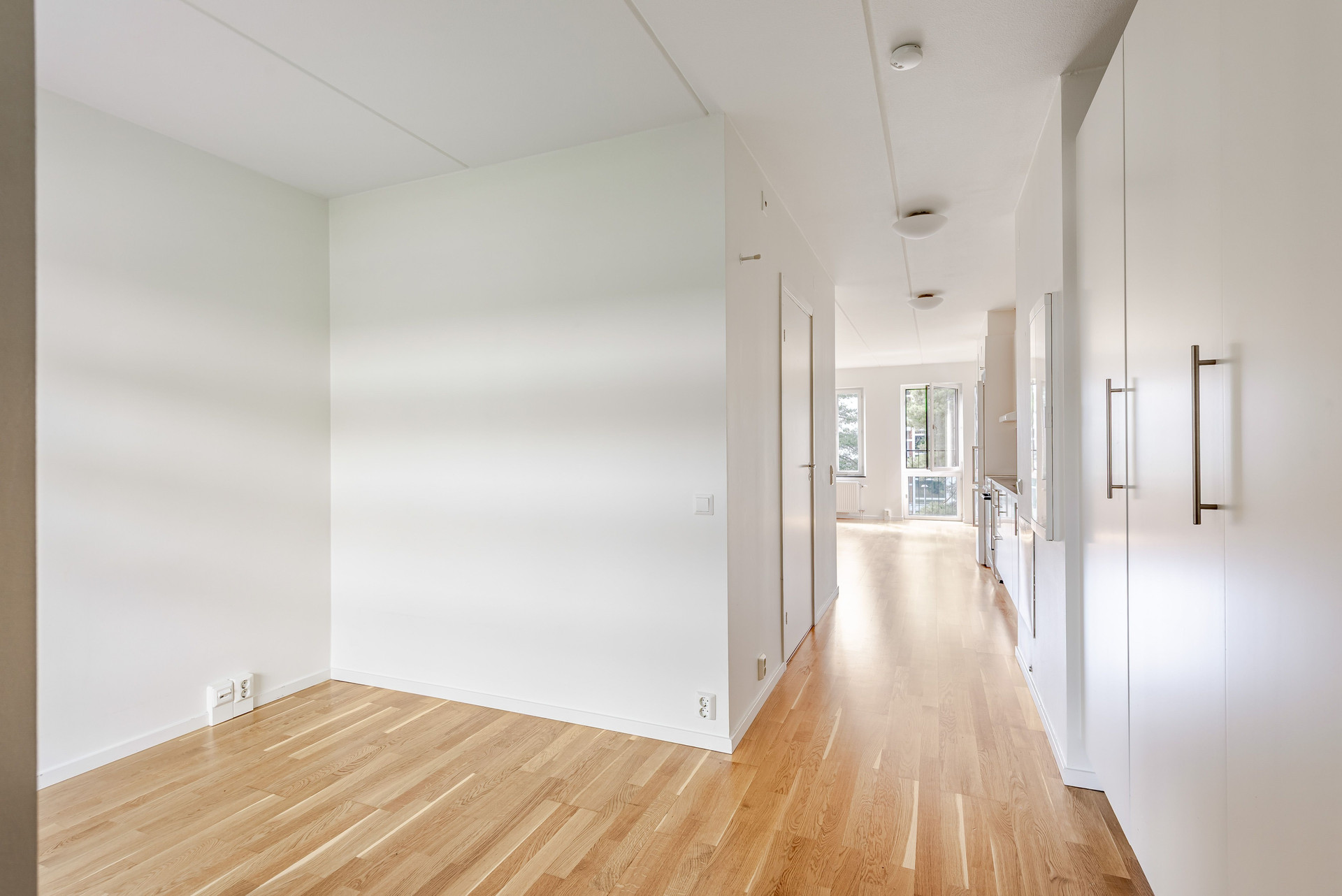 Arkens väg 26 i Handen — bild 1 av 8