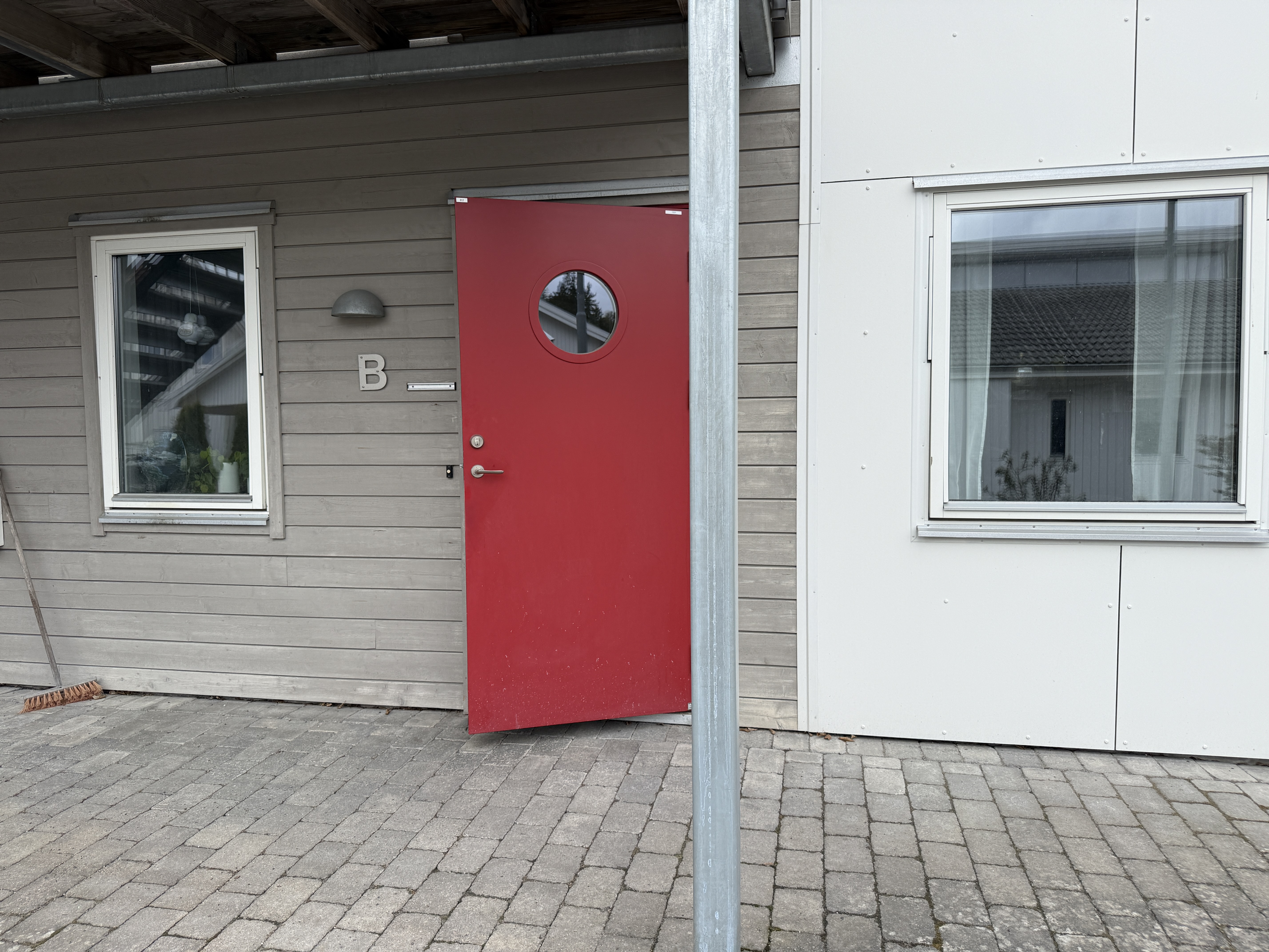 Merkuriusvägen 23 B — bild 1