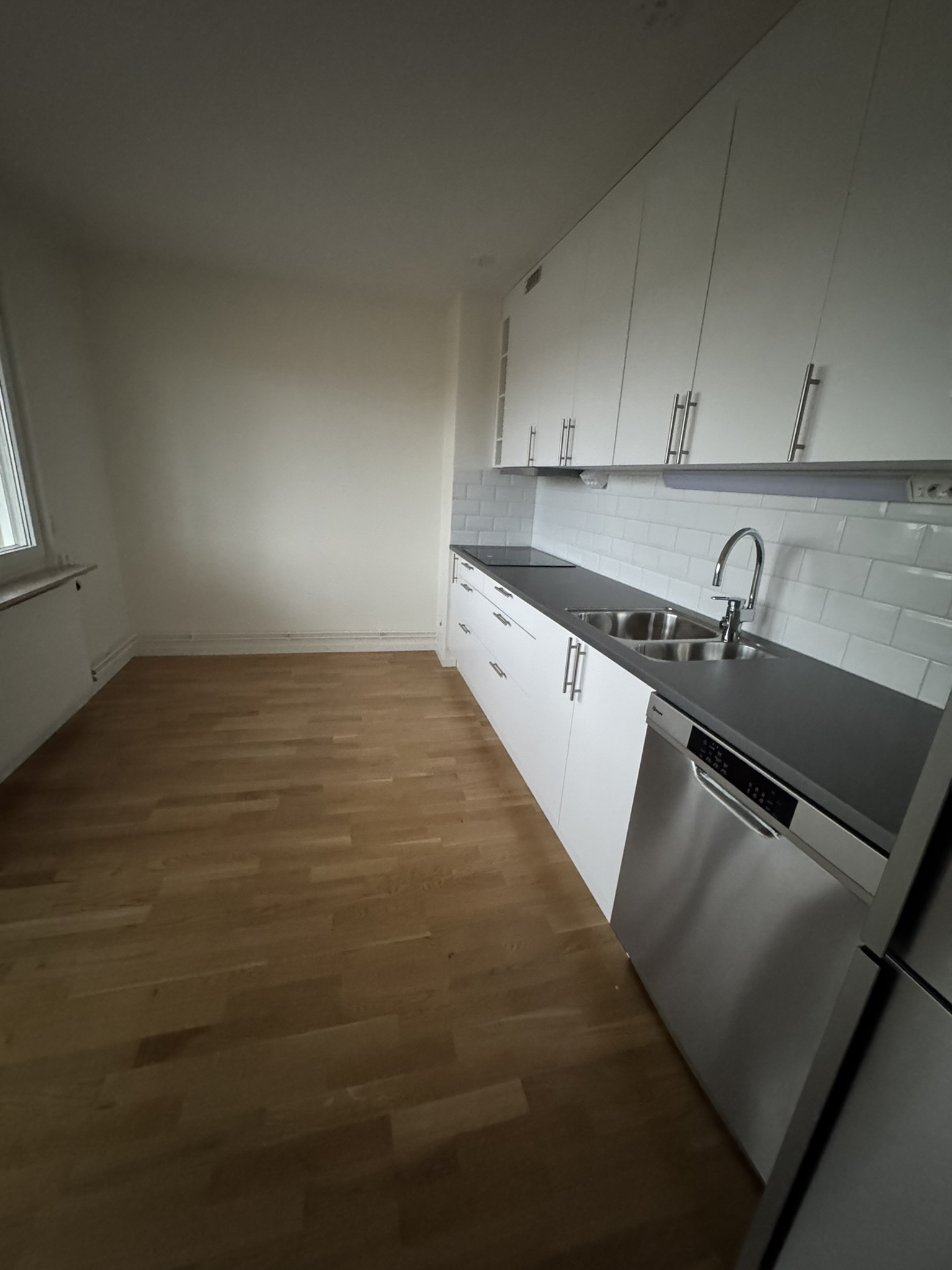 2 rum Upplands Väsby — 15 458 kr/mån | Bostadsögat