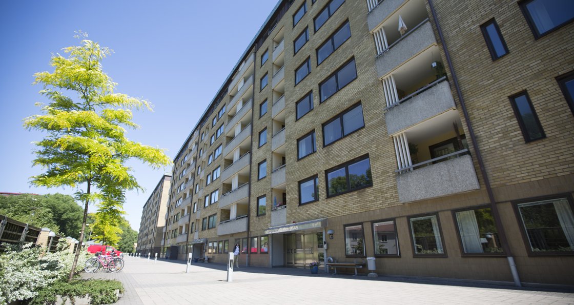 Norra Krokslättsgatan 12 — bild 1