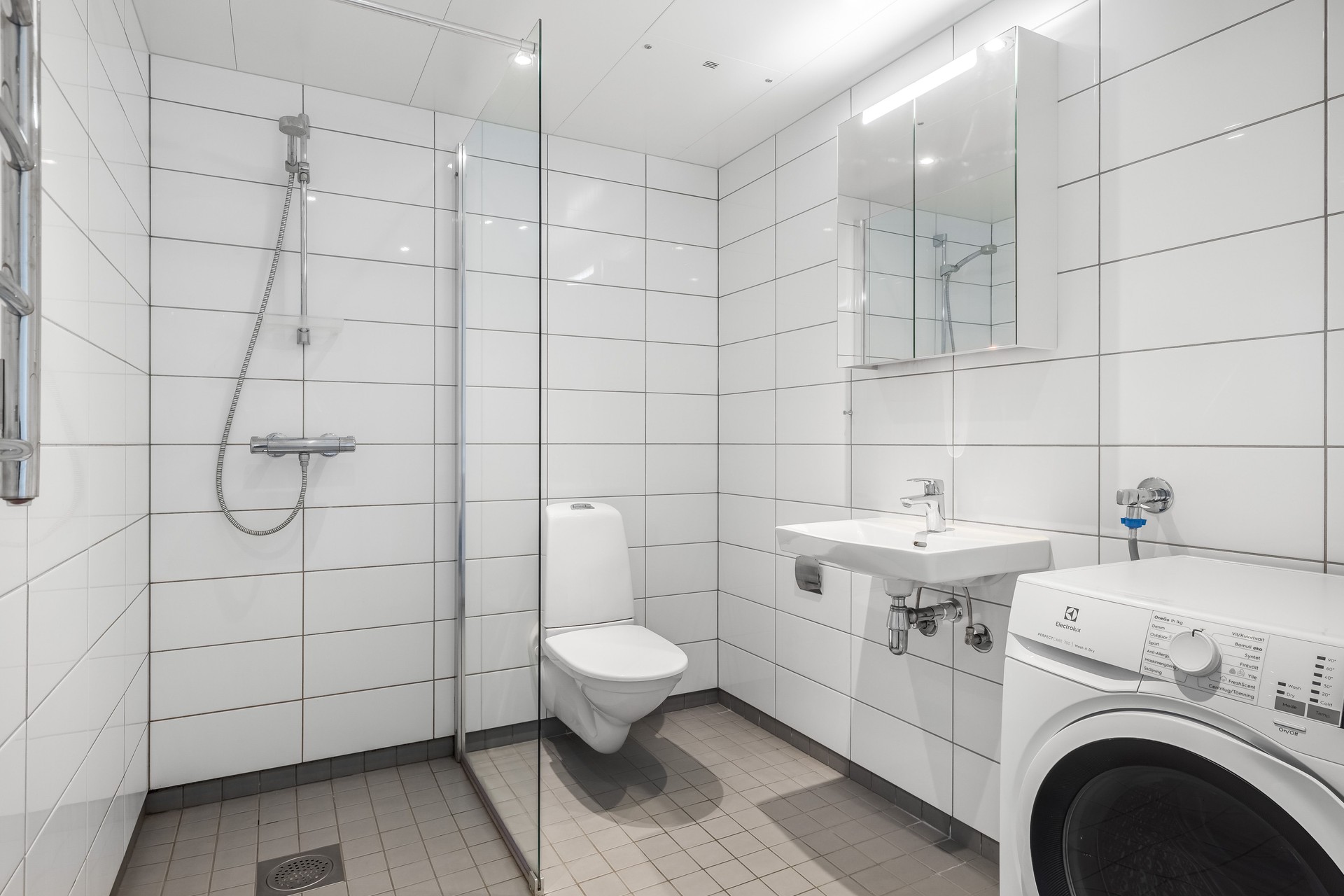 1 rum och kök, Täby — 8 396 kr/mån — bild 2