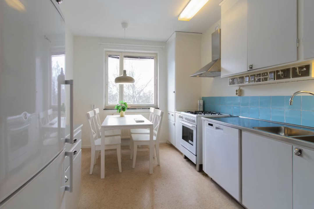 3 rum och kök, Skärholmen — 13 500 kr/mån — bild 3