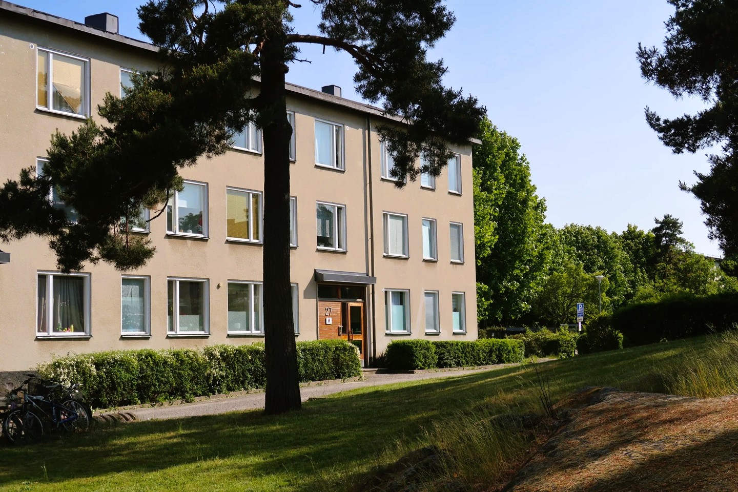 2 rum och kök, Skärholmen — 10 548 kr/mån — bild 2