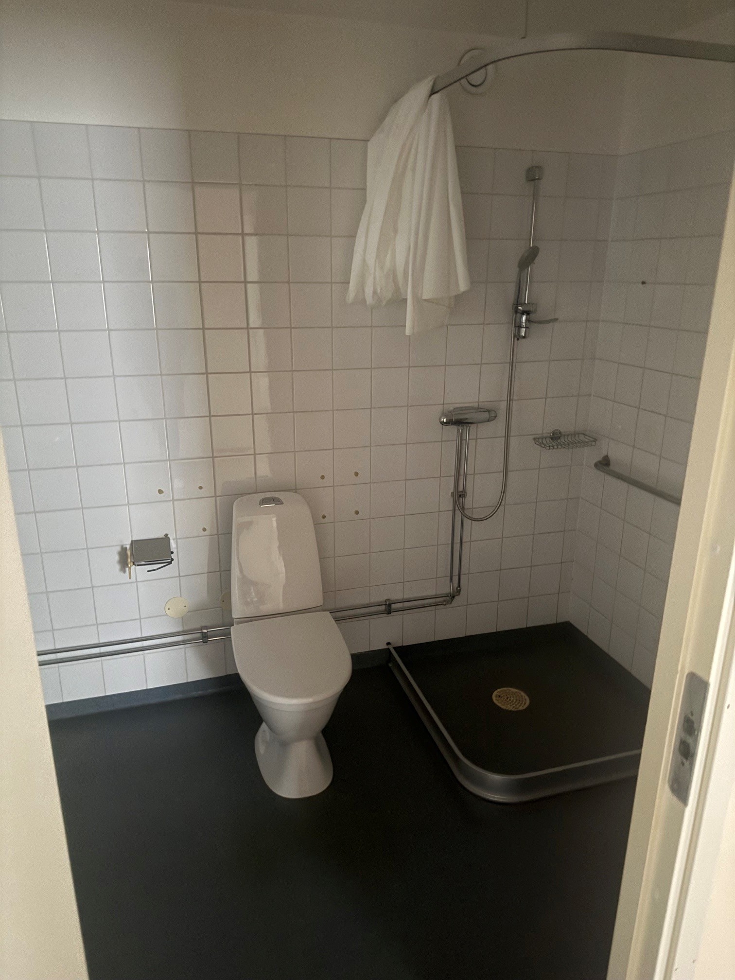 2 rum och kök, Upplands Väsby — 9 900 kr/mån — bild 4