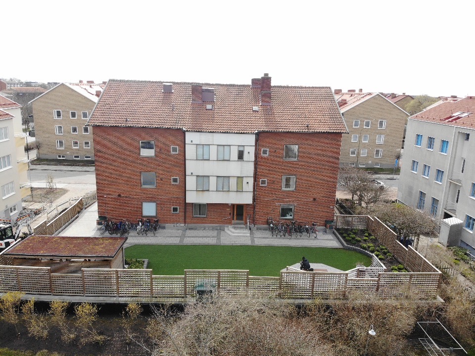 Västra Bernadottesgatan 30