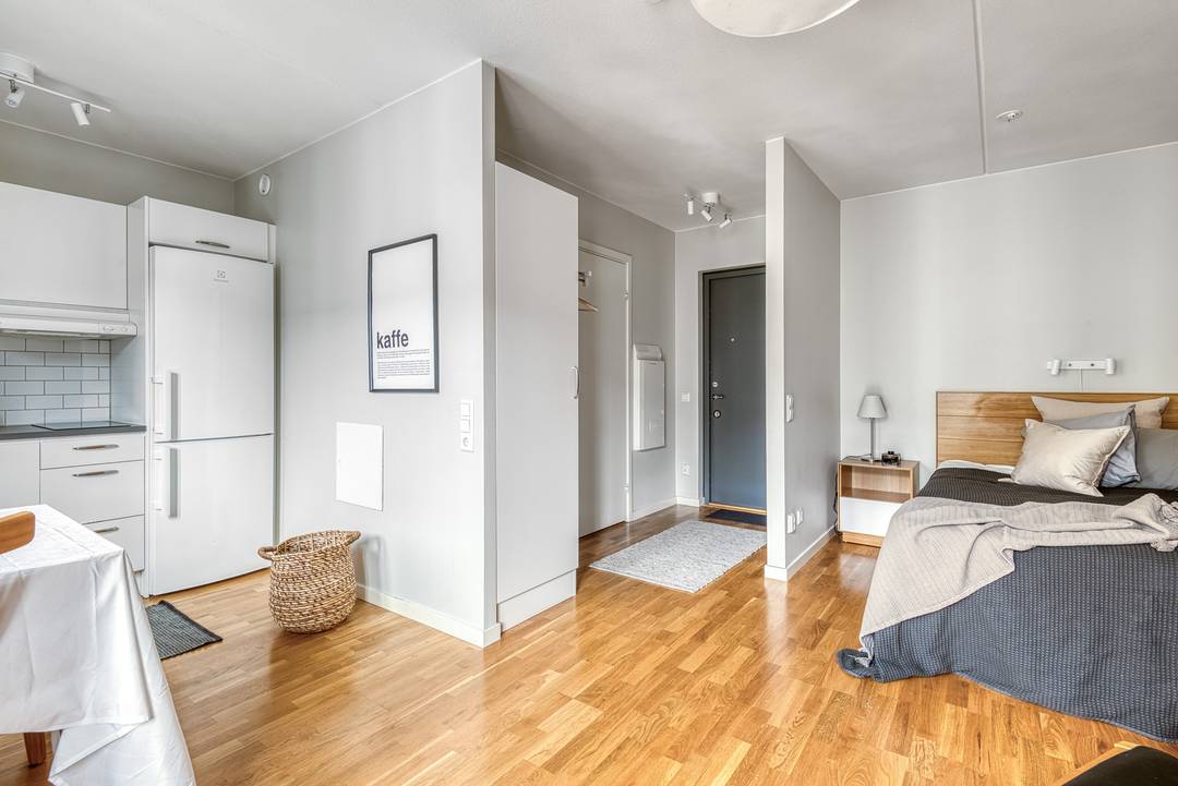 1 rum Solna — 7 445 kr/mån | Bostadsögat