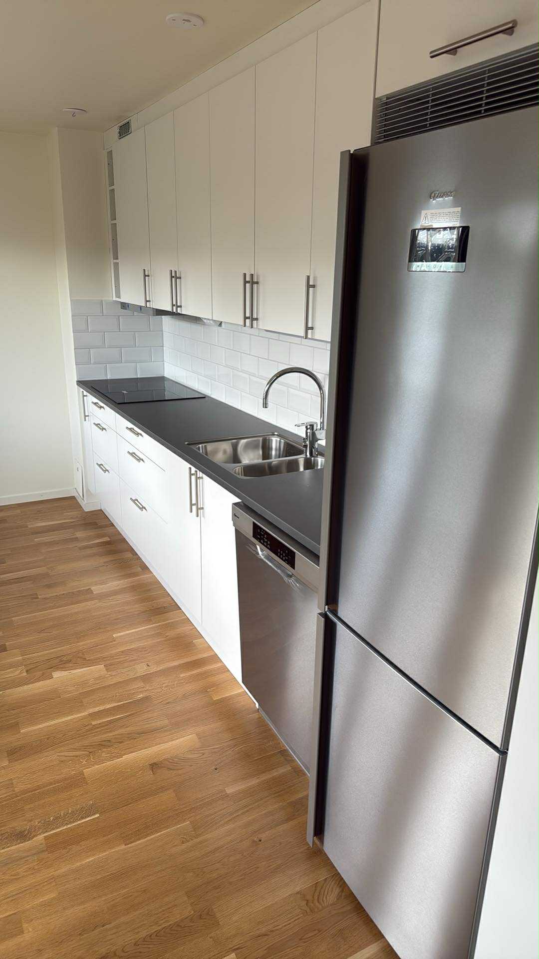 2.5 rum och kök, Upplands Väsby — 16 500 kr/mån — bild 3