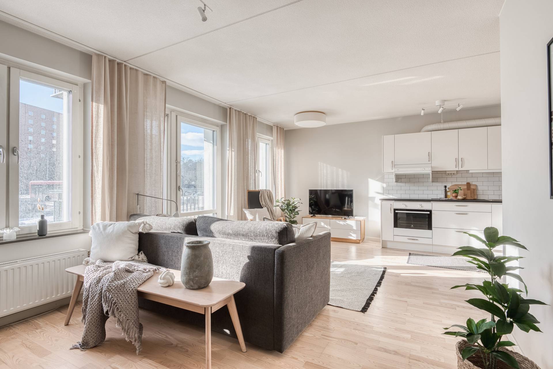 1 rum Solna — 13 023 kr/mån | Bostadsögat