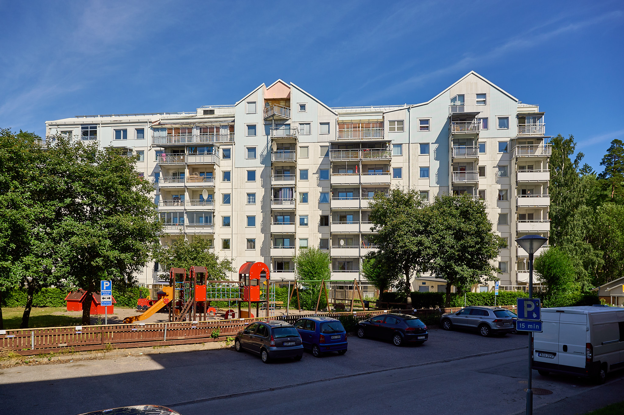 4 rum Södertälje — 13 034 kr/mån | Bostadsögat