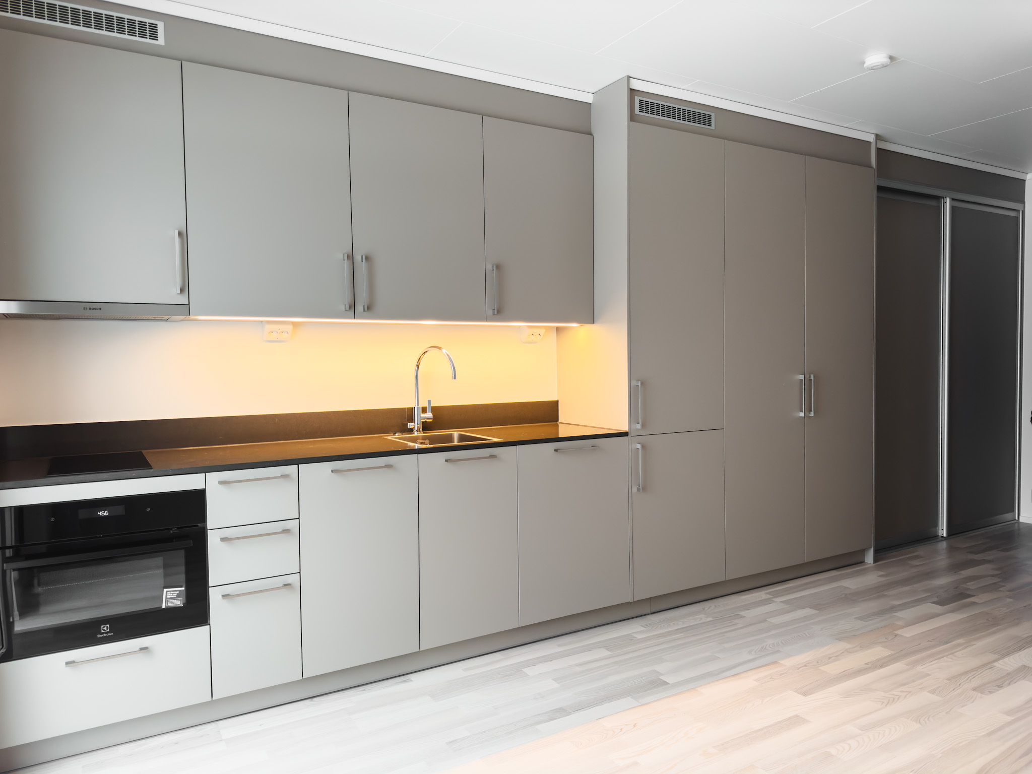 1 rum och kök, Järfälla — 8 449 kr/mån — bild 2