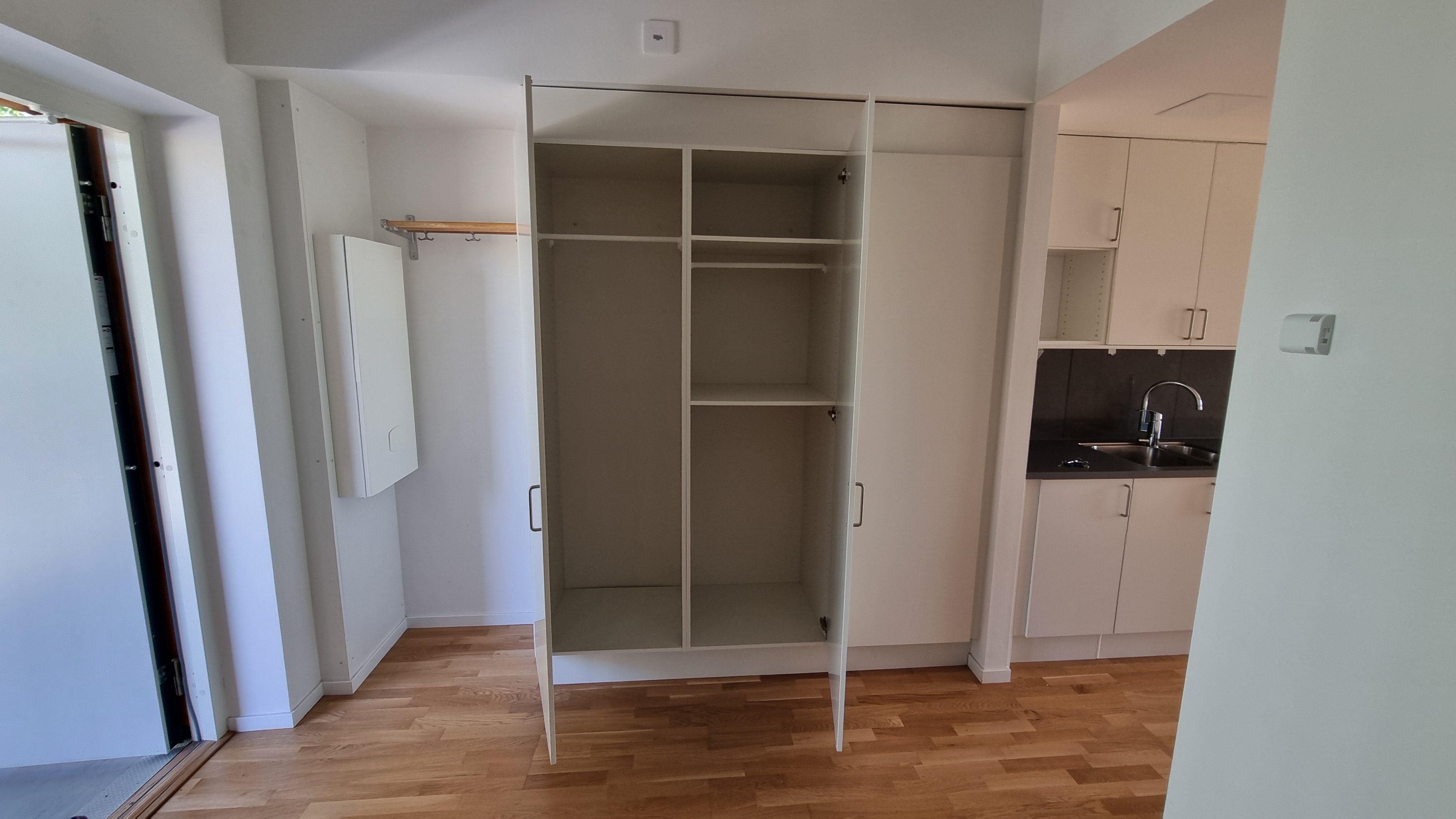 2 rum och kök, Botkyrka — 10 540 kr/mån — bild 3