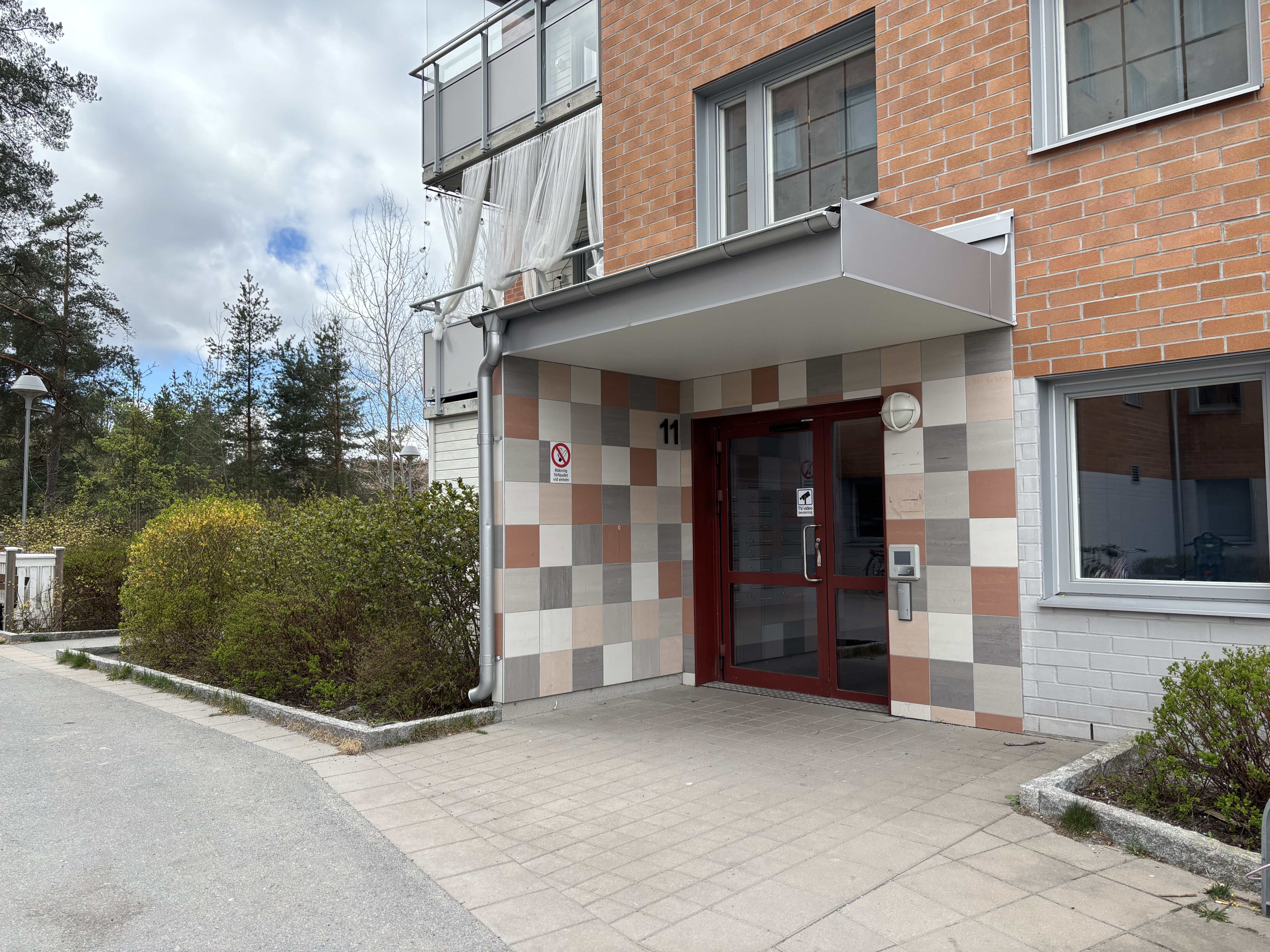 2 rum Upplands-Bro — 9 603 kr/mån | Bostadsögat