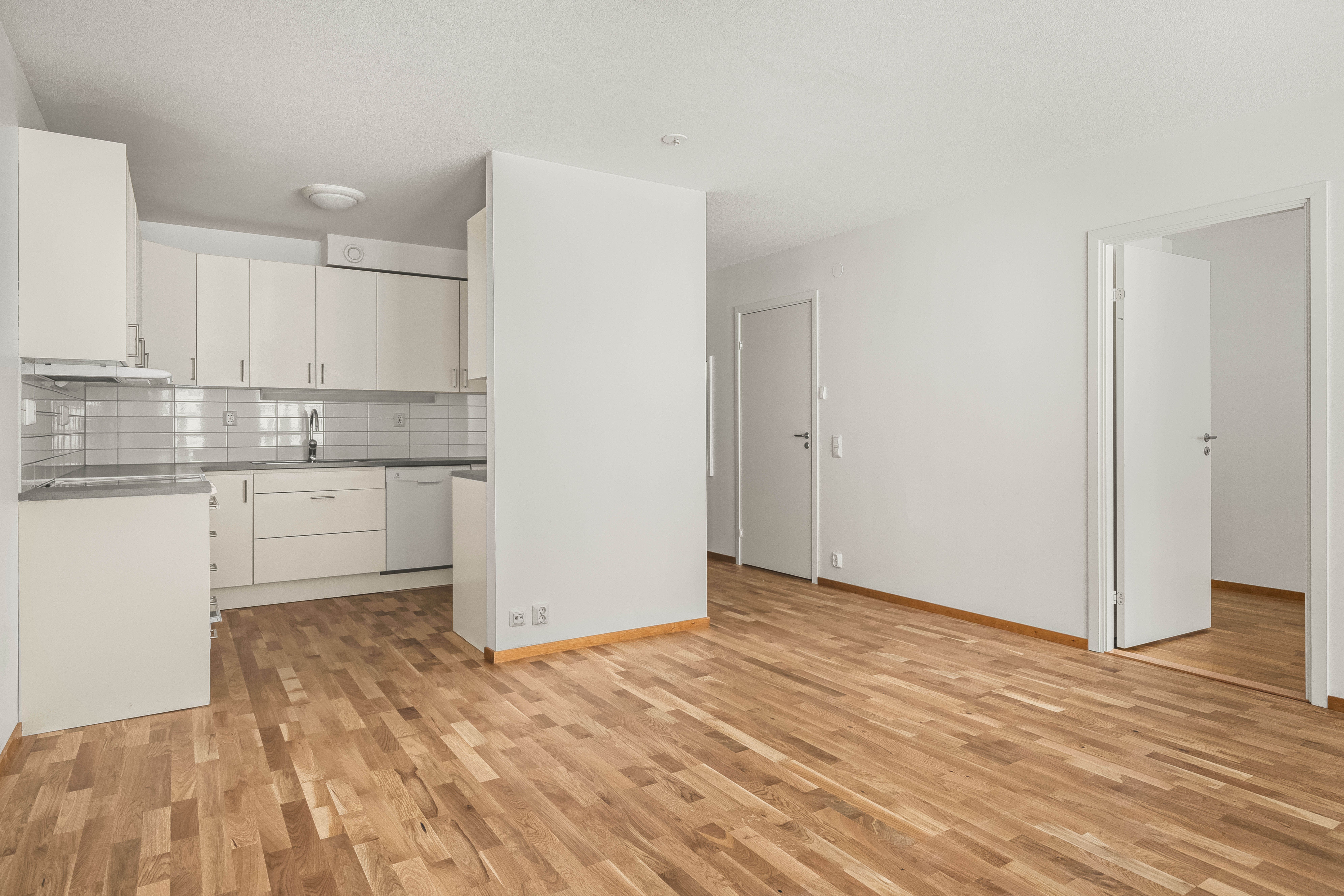 3 rum och kök, Botkyrka — 10 604 kr/mån — bild 3