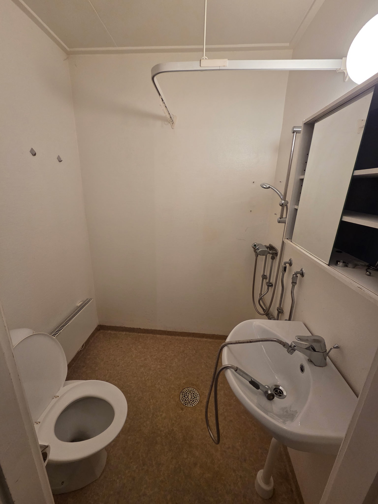 2.5 rum och kök, Norrtälje — 9 900 kr/mån — bild 2