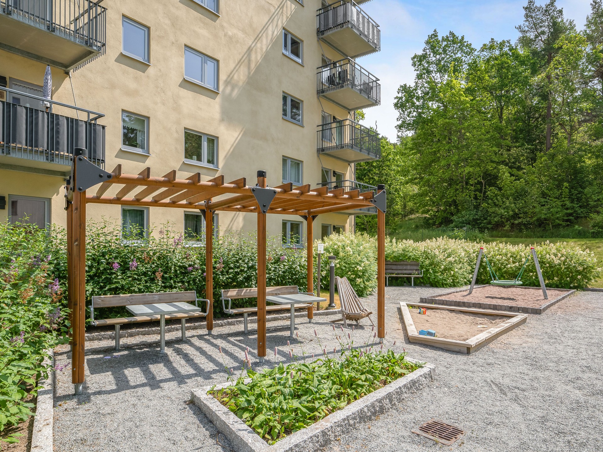 Bil Oskars gata 4 — bild 1