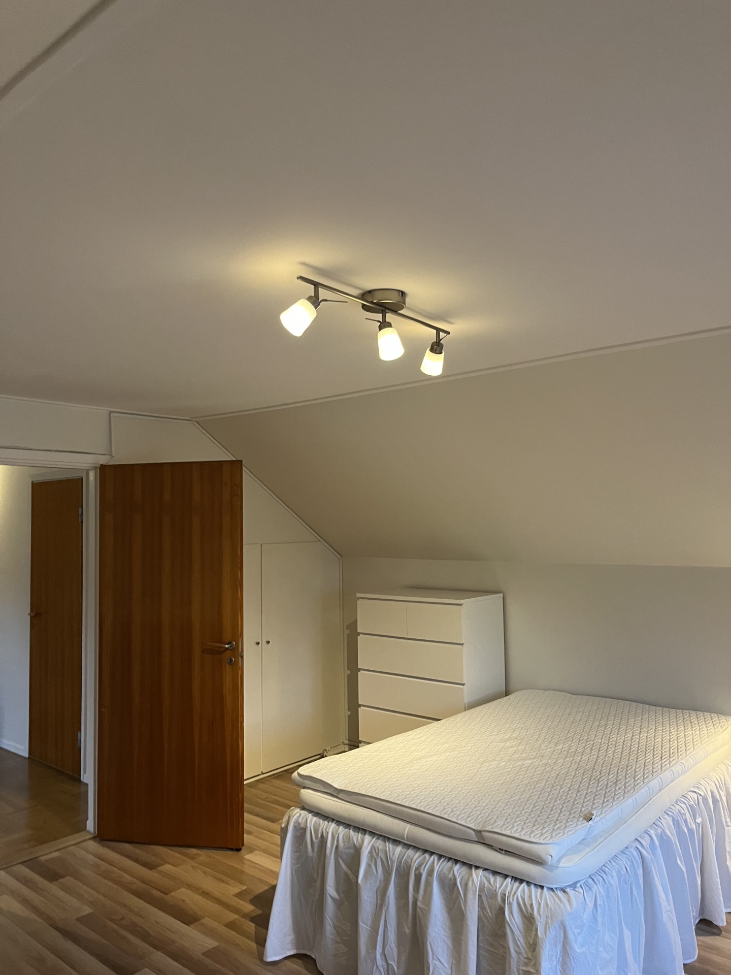 1 rum och kök, Danderyd — 6 100 kr/mån — bild 3