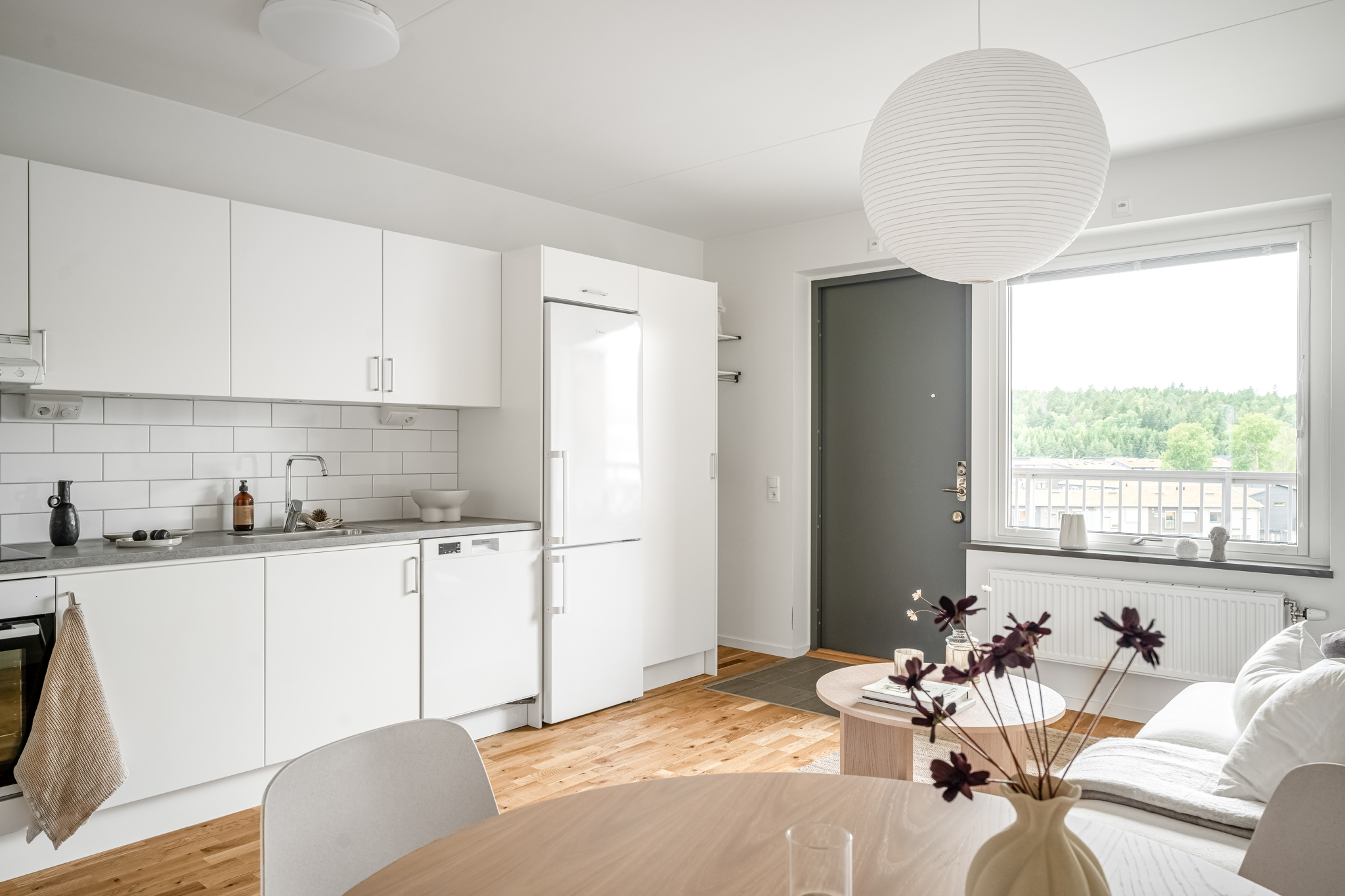 2 rum och kök, Täby — 10 812 kr/mån — bild 2