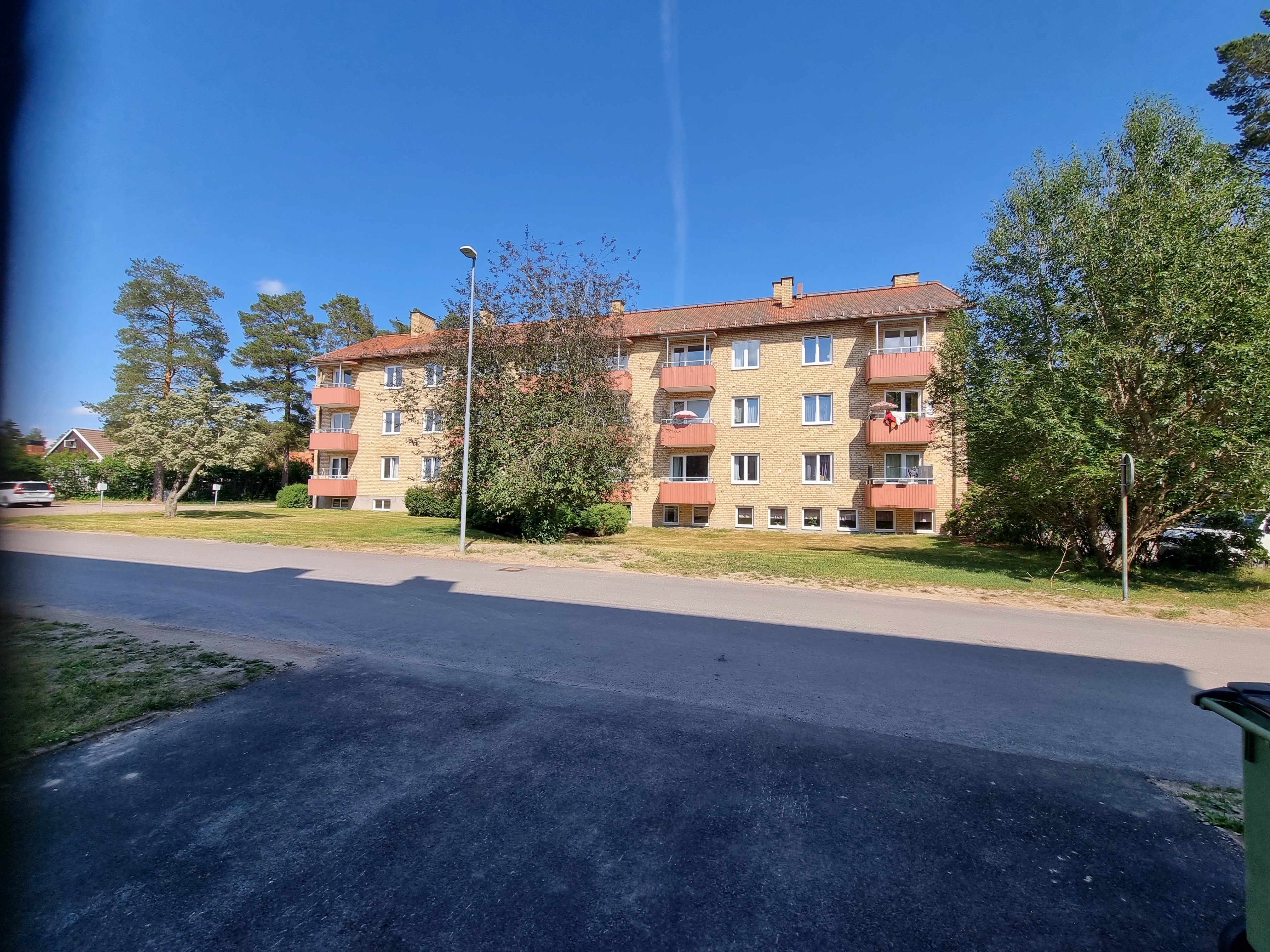 Åsgårdsvägen 15 A — bild 2