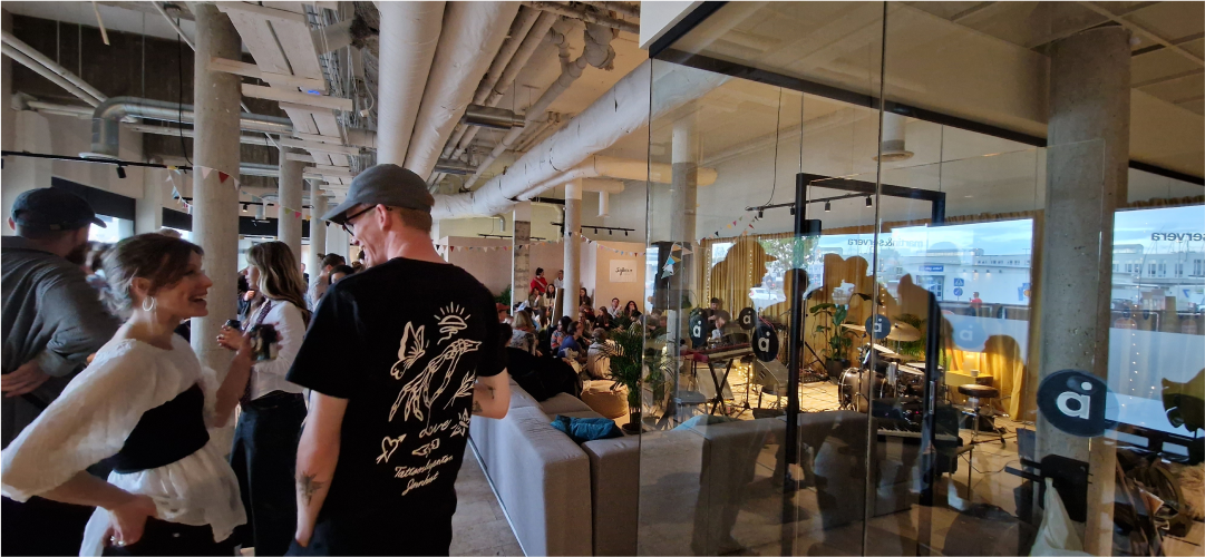 Bakgrundsbild som representerar Allihoop